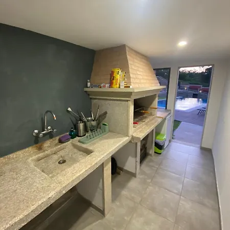 Lar De Sefa 15 乡村民宿 雷东德拉